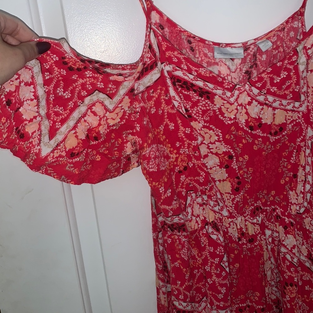off the shoulder dress - Picture 3 of 4